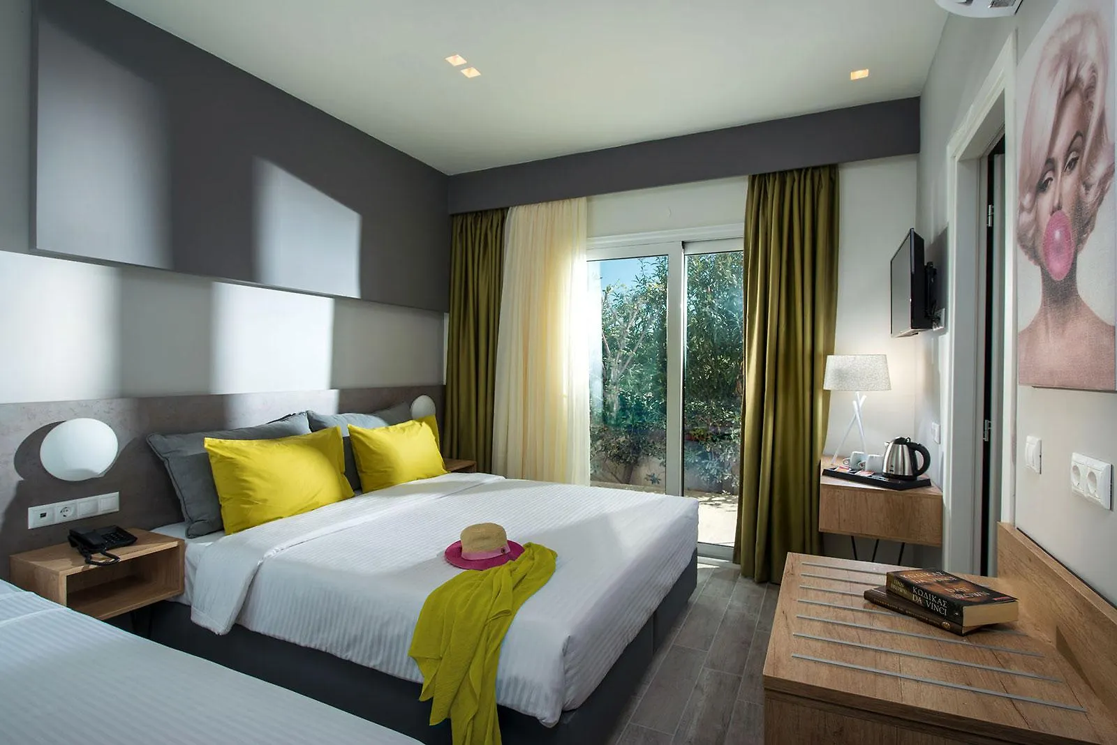Enorme Armonia Beach (Adults Only) 4*, Gazi