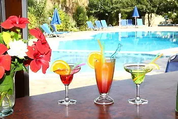 Enorme Armonia Beach (Adults Only)